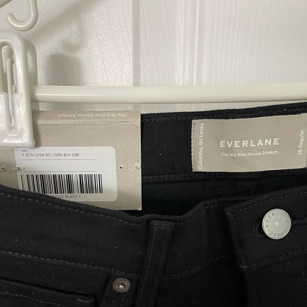 NWT Everlane The Mid-Rise Skinny Stretch Jeans Black Size 28 - Picture 8 of 9
